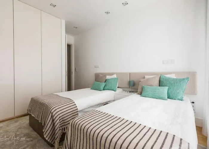 Superb Modern And Unique Liberdade Apartment *