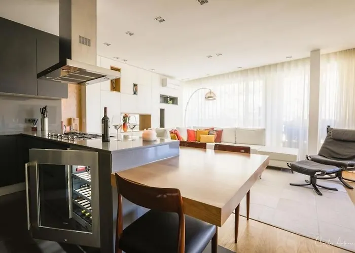 Superb Modern And Unique Liberdade